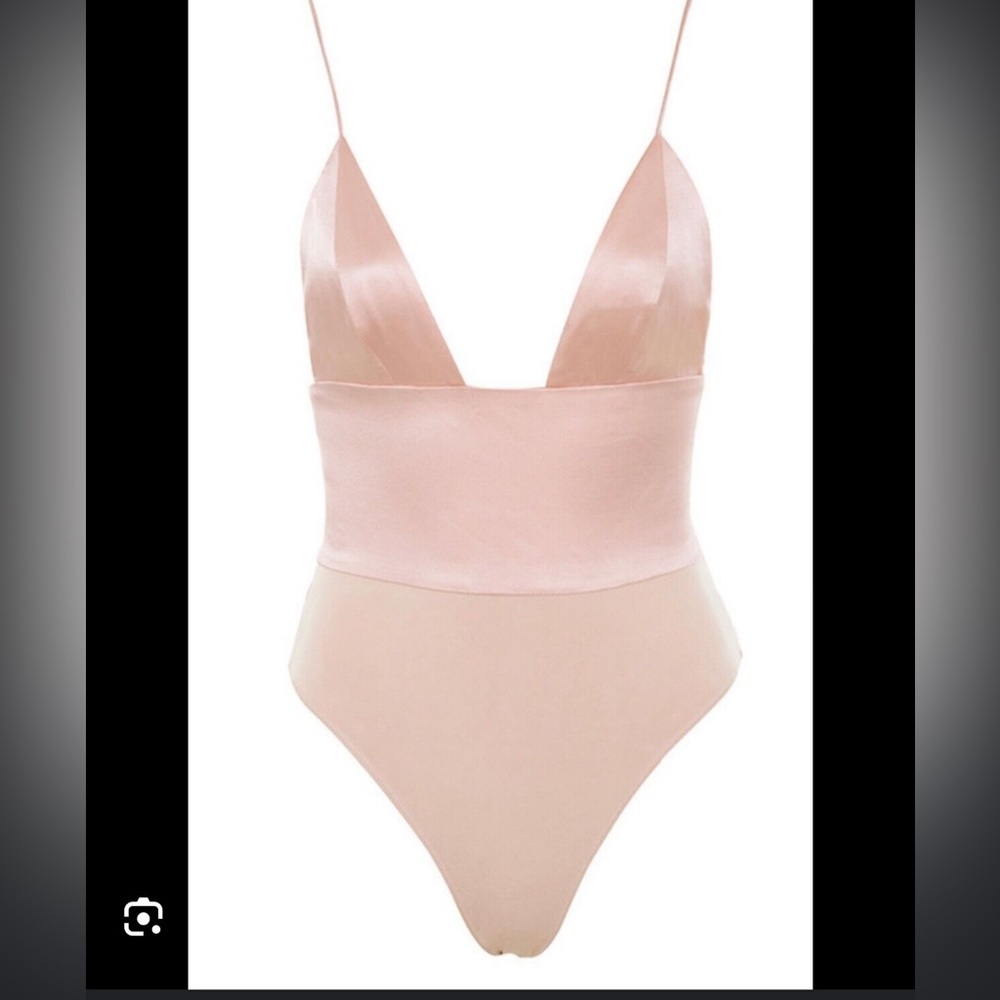 HOUSE OF CB LARISSE BLUSH TRIANGLE CUP SILKY JERSEY BODYSUIT